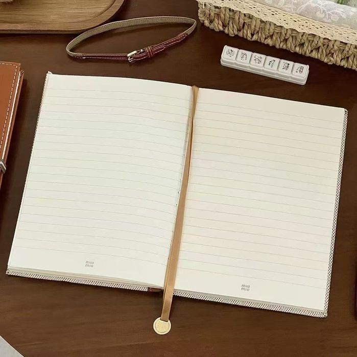 Notebook dior, Miu Miu