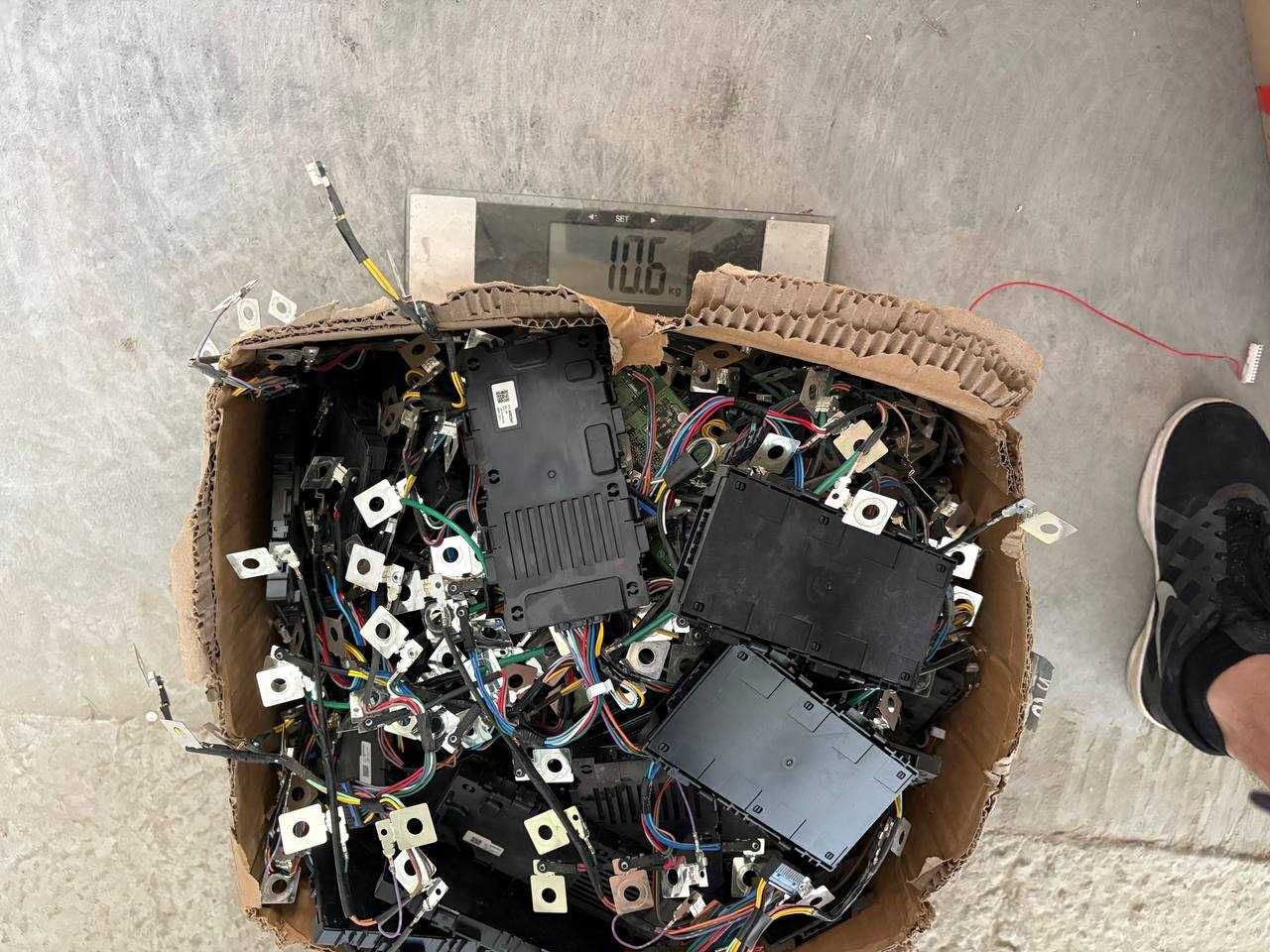 БМС плата балансування для li-ion 8s bms yuasa
