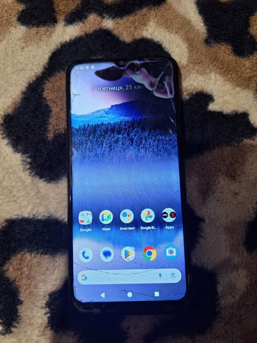 Телефон Нокіа 11+ робочий.