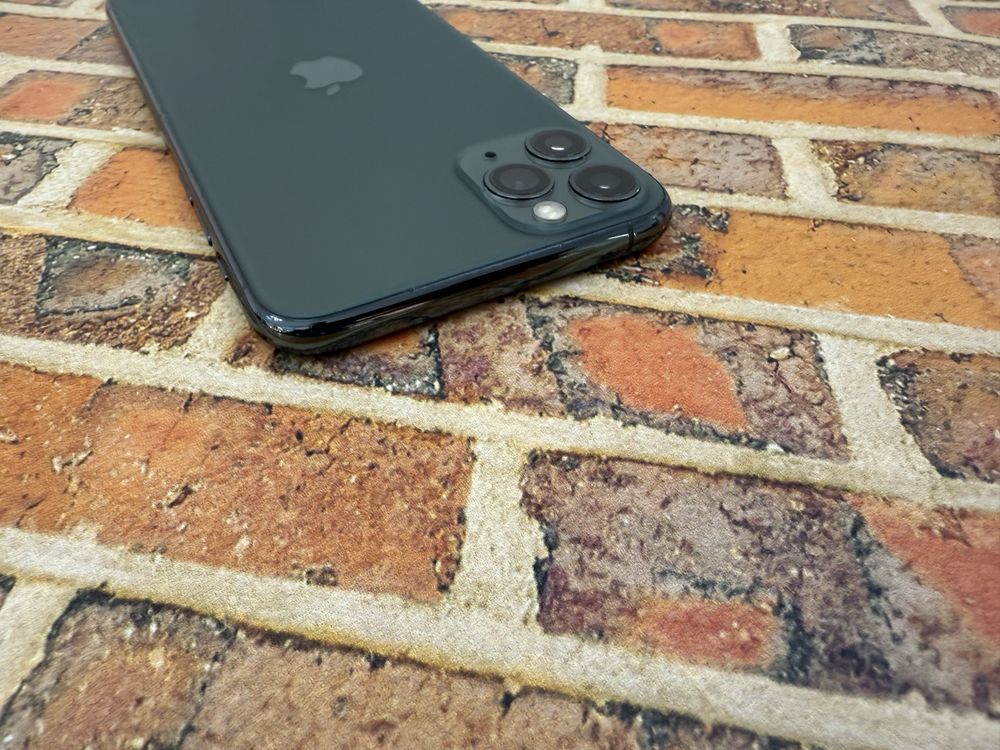 Iphone 11 Pro Max 64gb neverlock Midnight Green 240$