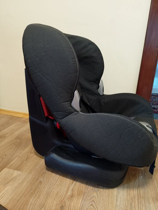 Автокрісло maxi cosi (максі козі)