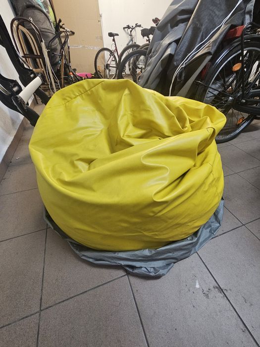 Pufa stan bardzo dobry