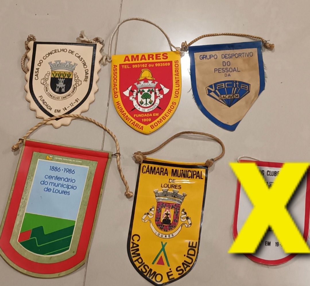 5€cada Galhardetes antigos ver fotos