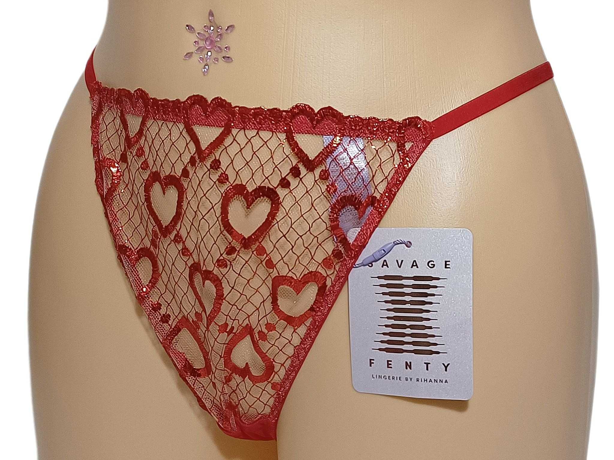 Majtki stringi czerwone serduszka XL