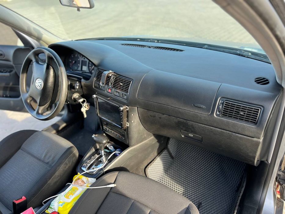 Volkswagen Golf 1.9tdi 2003 Automat