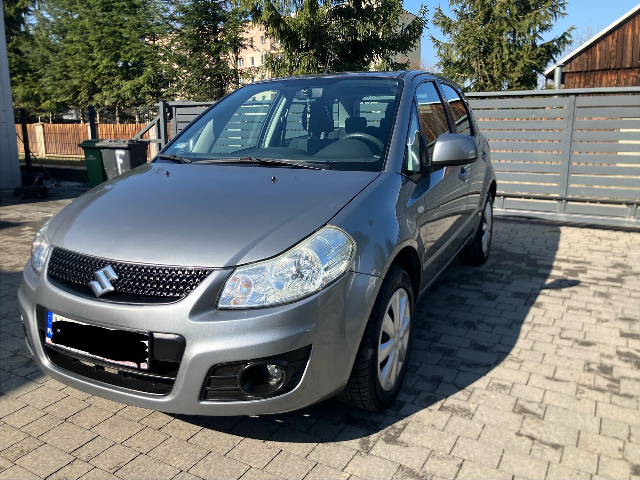 Suzuki SX4 1,6 benzyna