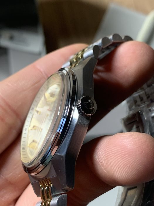 Новий годинник Vivienne Westwood