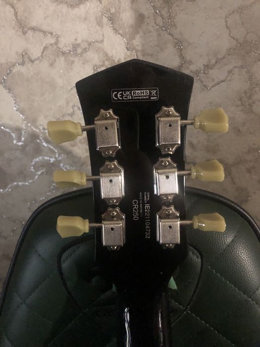 Электрогитара Cort CR250