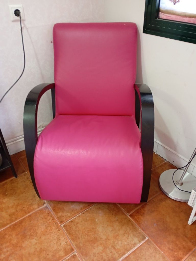 Cadeirão  rosa   lindo