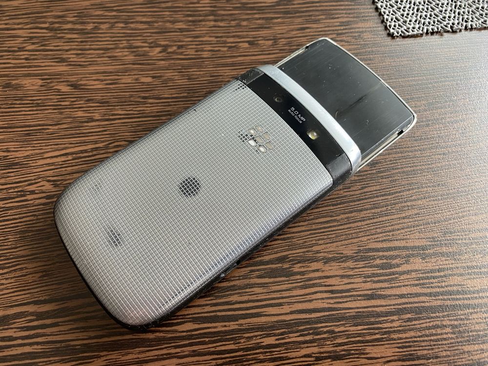 BlackBerry Torch 9810 – sprawny, w dobrym stanie