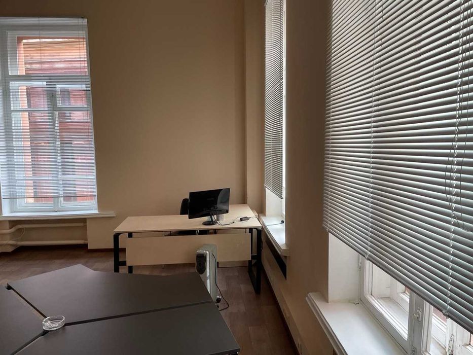 майдан Конституції - Оренда офісів в центрі Харкова