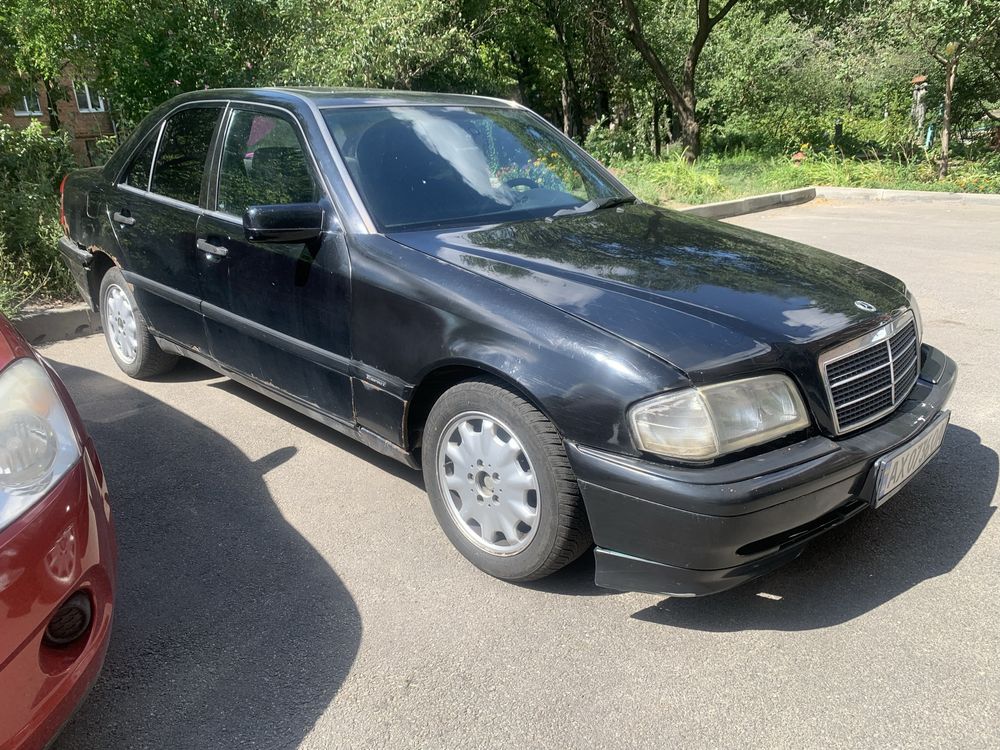 Mercedes C-class w202