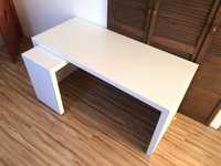 Białe biurko IKEA