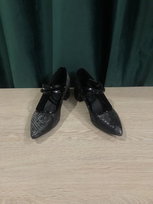 Кожаные туфли, шкіряні туфли, лодочки