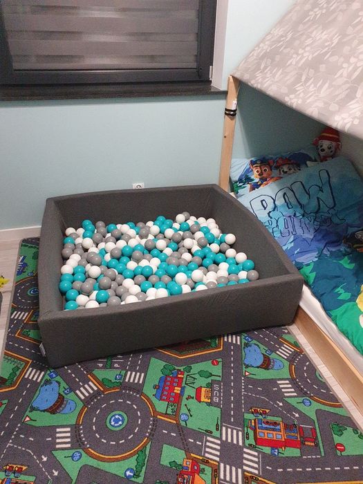 Suchy Basen z kulkami 300szt. KiddyMoon