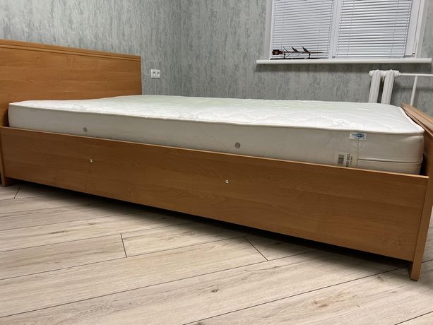 Продам кровать 1200х2000