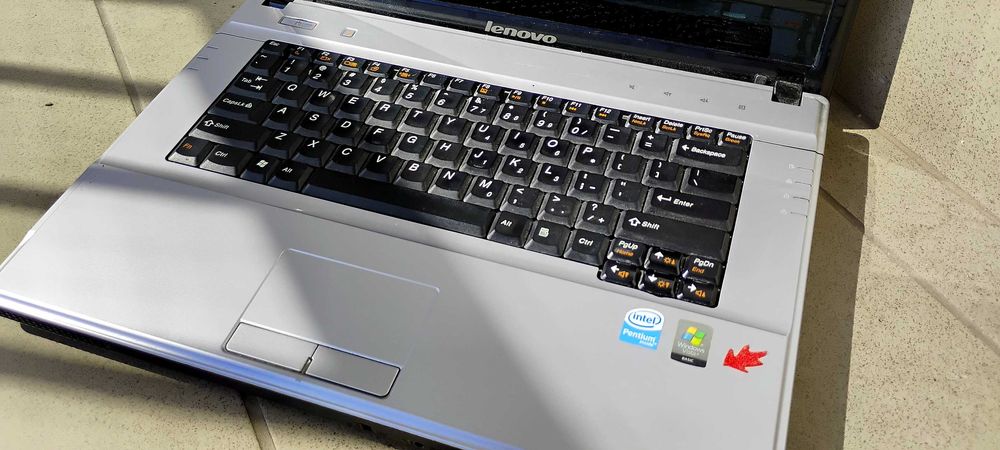 Laptop Lenovo IdeaPad G530 WiFi HDMi 15" DVD Kamerka RJ45 Ethernet OBD