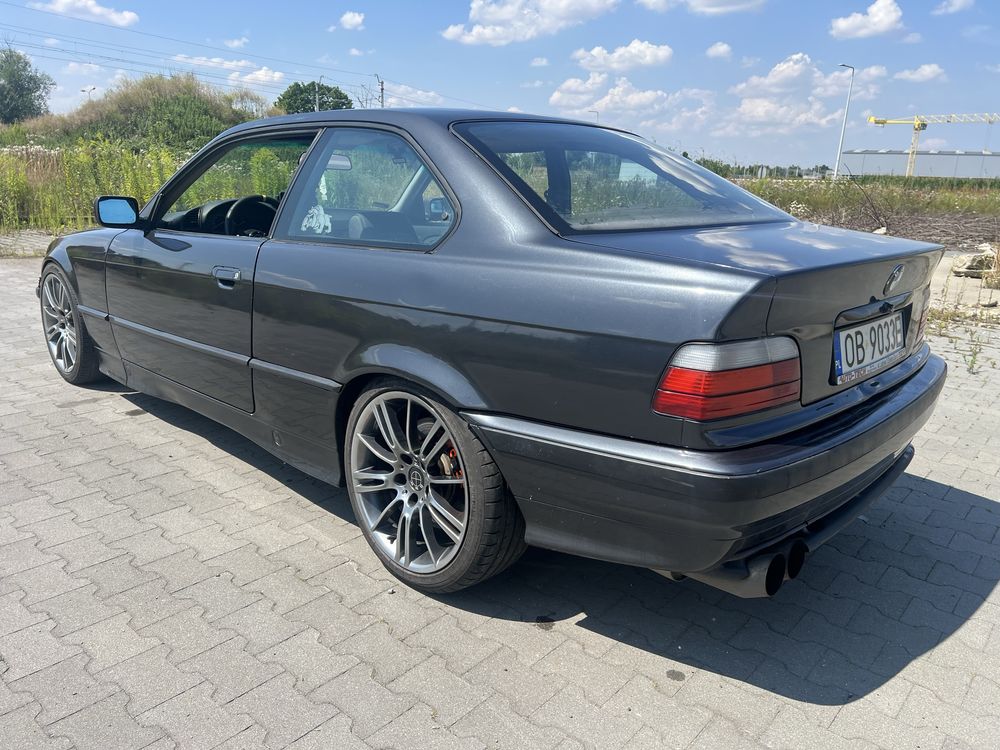 Bmw e36 325i 328i coupe