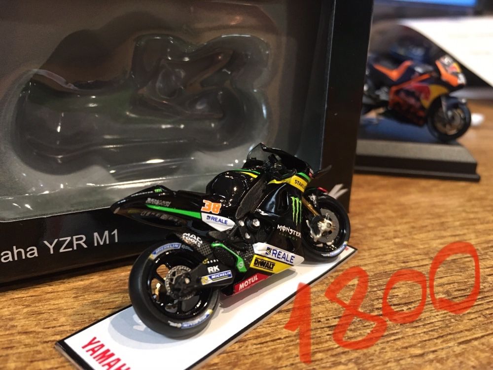 1:43 43 AUTOART F1 Minichamps Mercedes Bmw Rolls Audi моделька модель