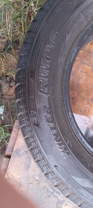 215/75 R16C Hankook Winter RW 06