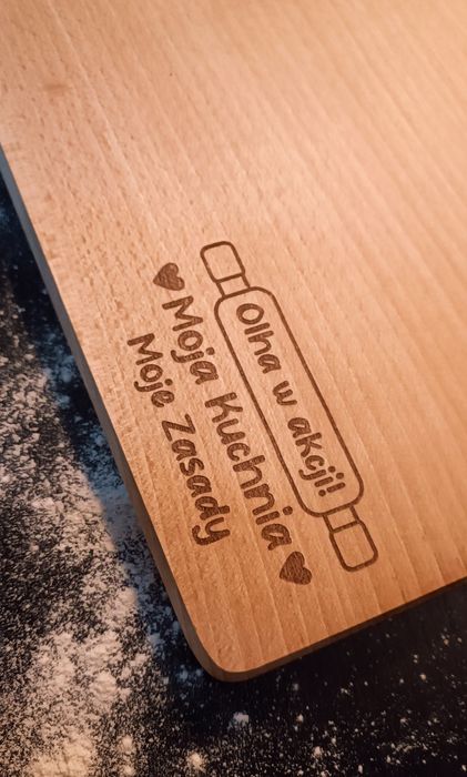 Deska do Krojenia Bukowa z Grawerem – Unikalny Prezent, 45 PLN!