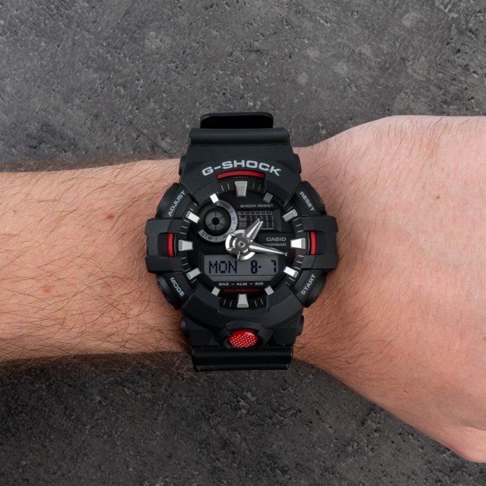 Zegarek Casio G-Shock GA-700