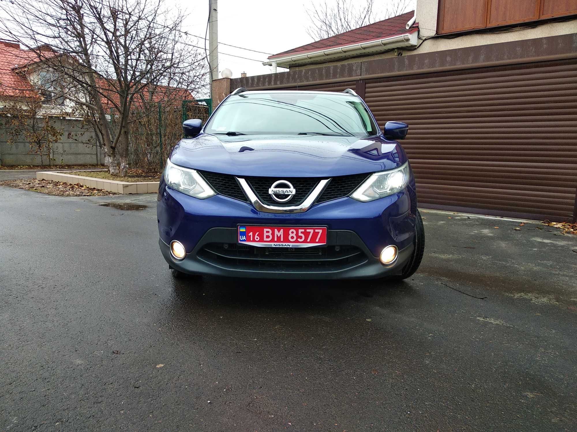 Автомобиль Nissan QASHQAI