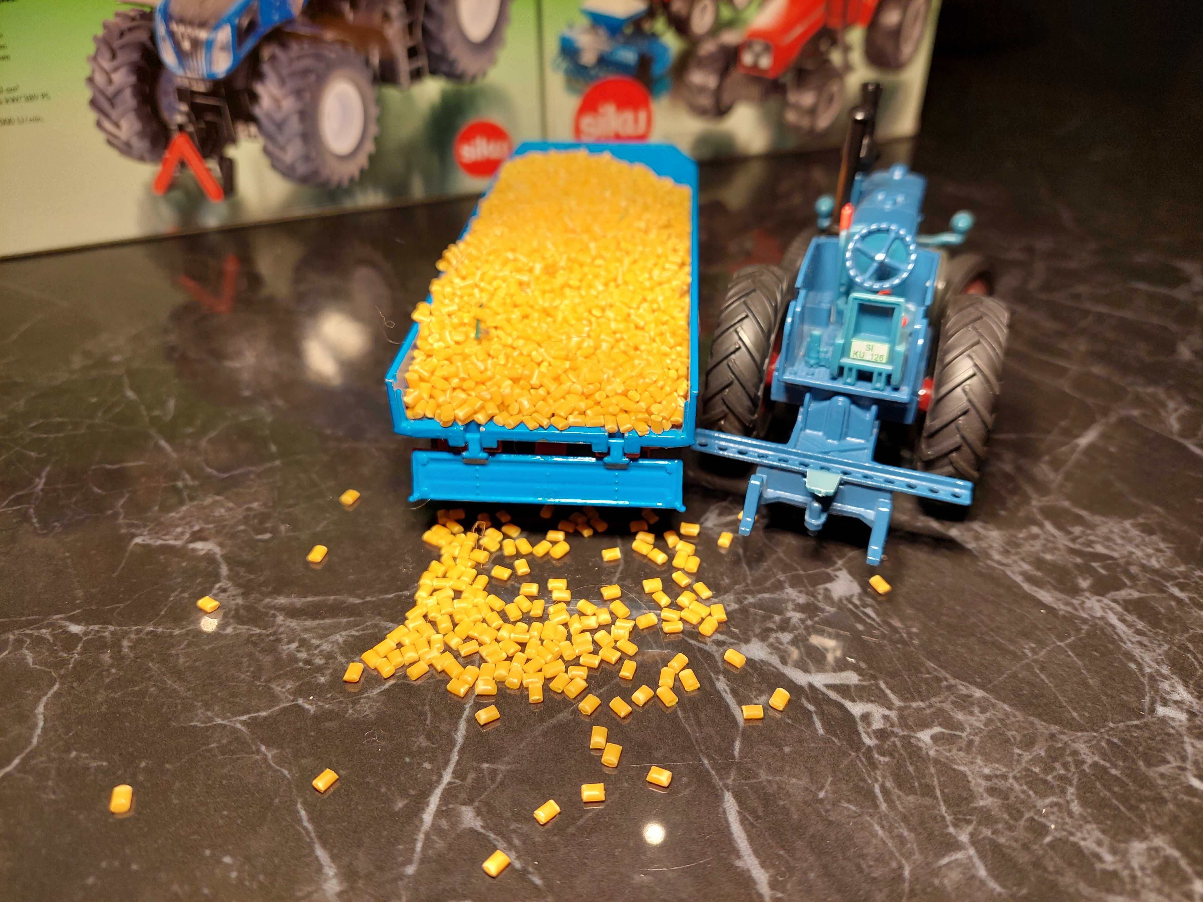Siku Ciągnik  Traktor Lanz Bulldog z przyczepą i ładunkiem  1:32