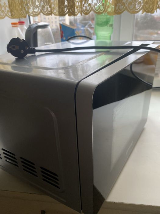 Продам мікрохвильову піч (НВЧ) Gorenje MO 17 E1S