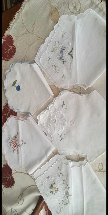 Guardanaps e bases ou pegas de cozinha