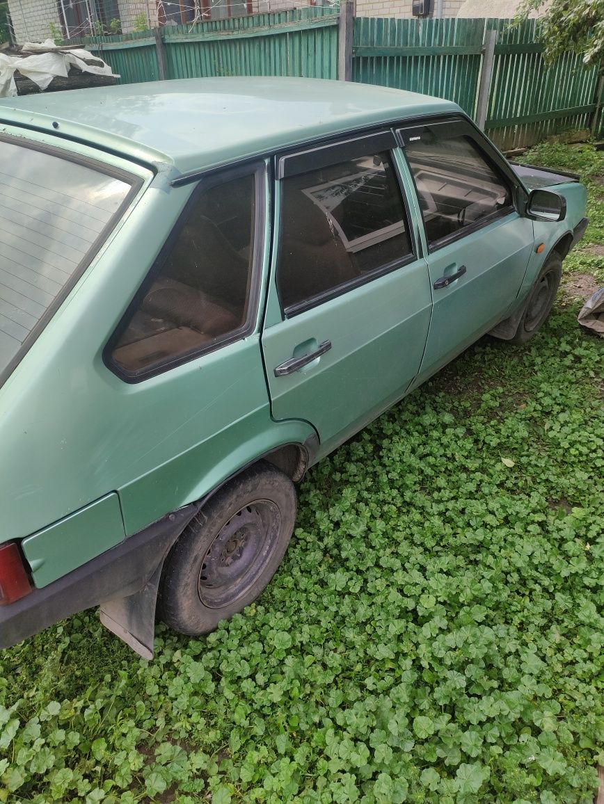 Продам ВАЗ 21093
