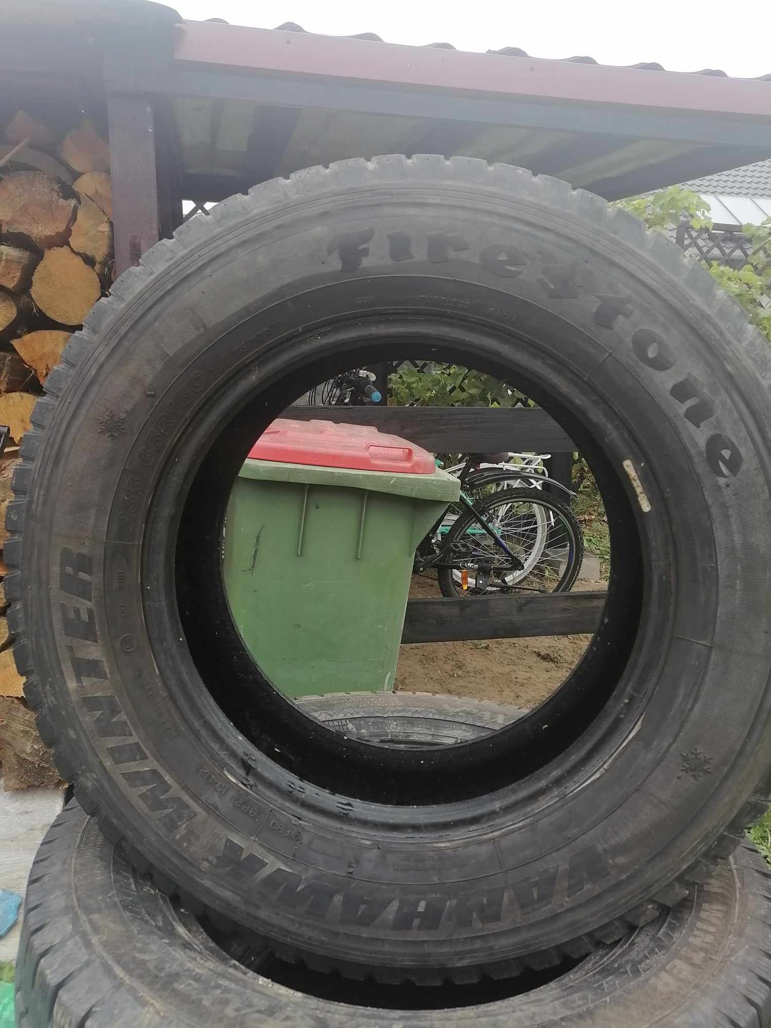 Opony zimowe 2x Firestone 235/65/16C