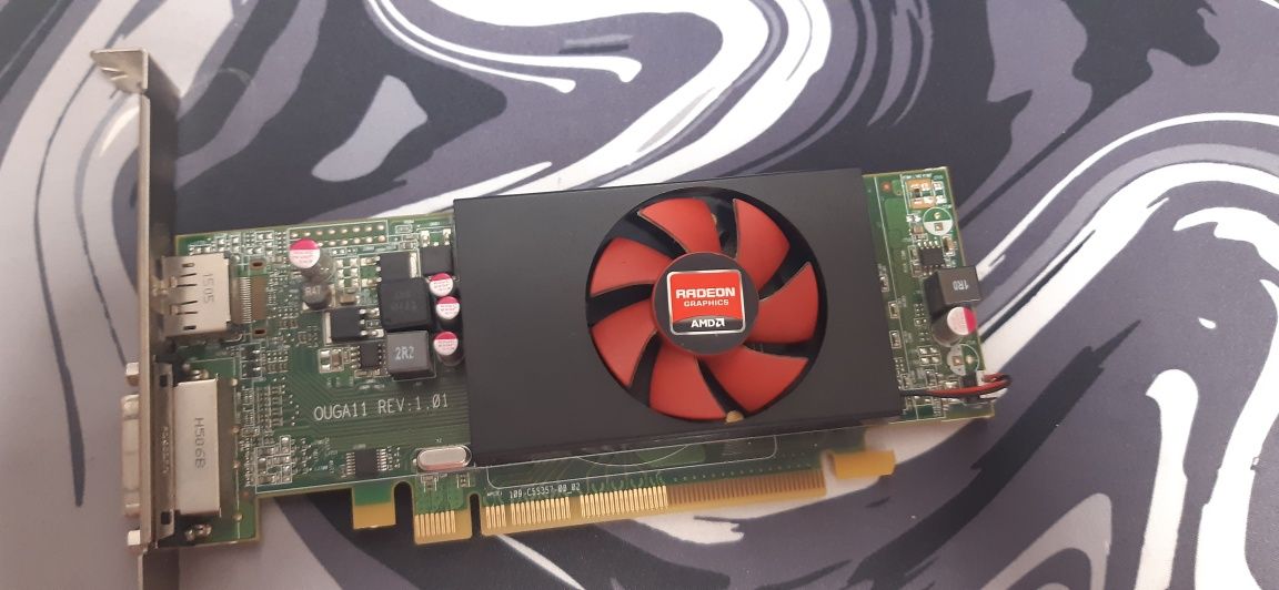 Продам видеокарту Amd Radeon r5 240