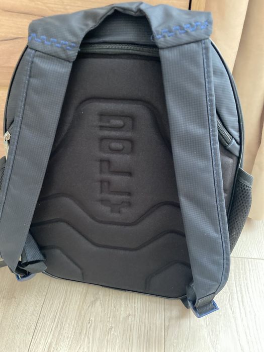 Продам нові рюкзаки.