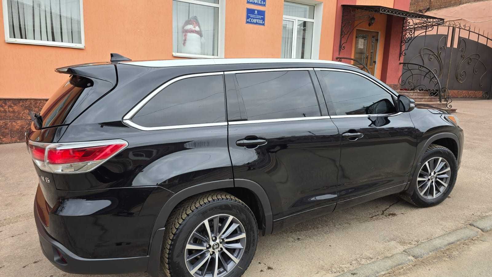 Продам TOYOTA  Highlander 2018