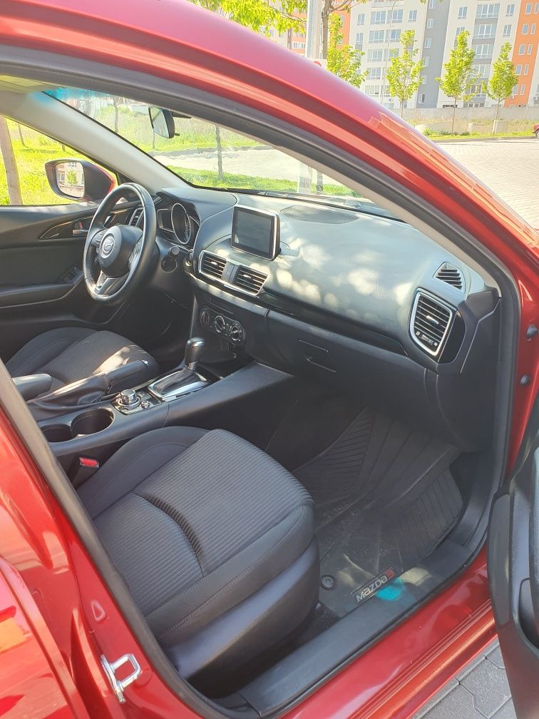 Продам авомобиль Mazda 3