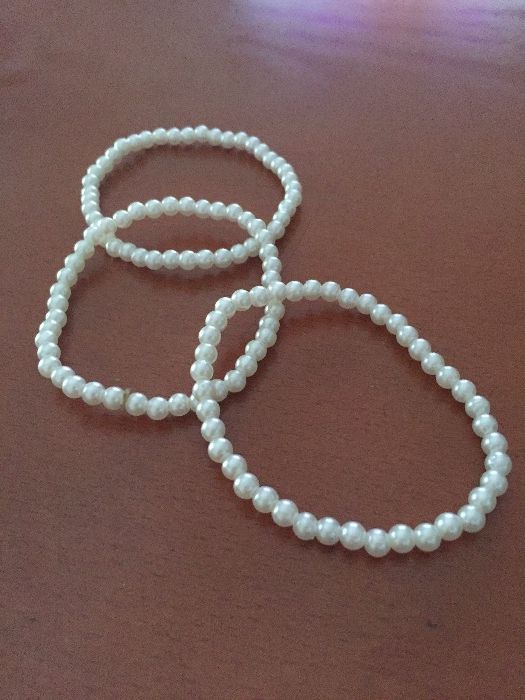 Pulseiras de pérolas