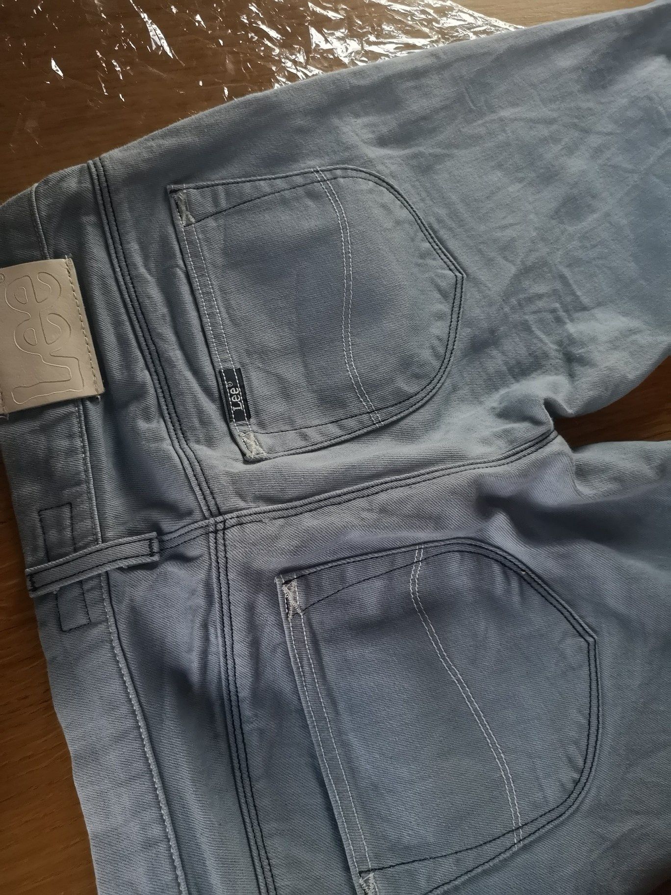 Lee spodnie nowe bez metek jasne jeans markowe W27 L33