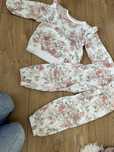 Zestaw, komplet, dres newbie w kwiaty 110/116