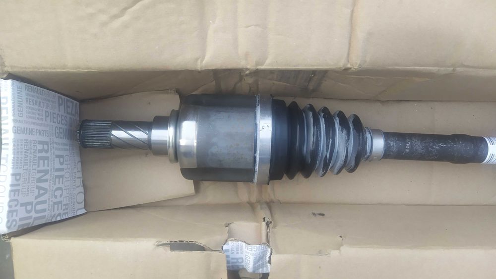 Піввісь, Полуось, передня ліва, Duster, 391017275R