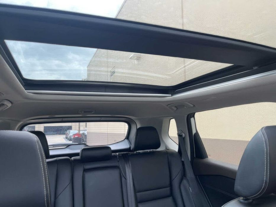 Nissan Rogue SL      2023