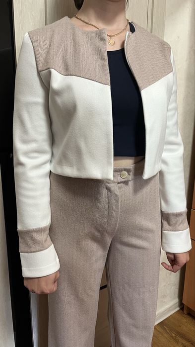 Новенький костюм