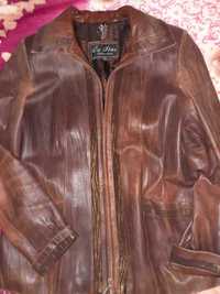 Продам женскую кожаную куртку Турция 290 грн.