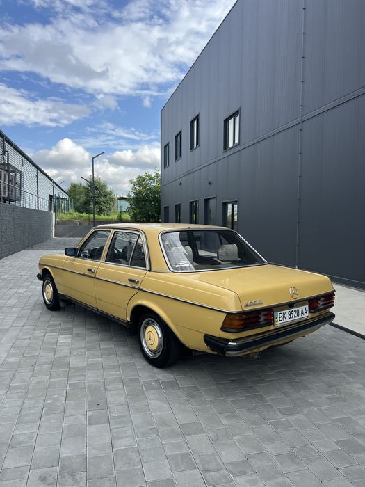 Мерседес     123