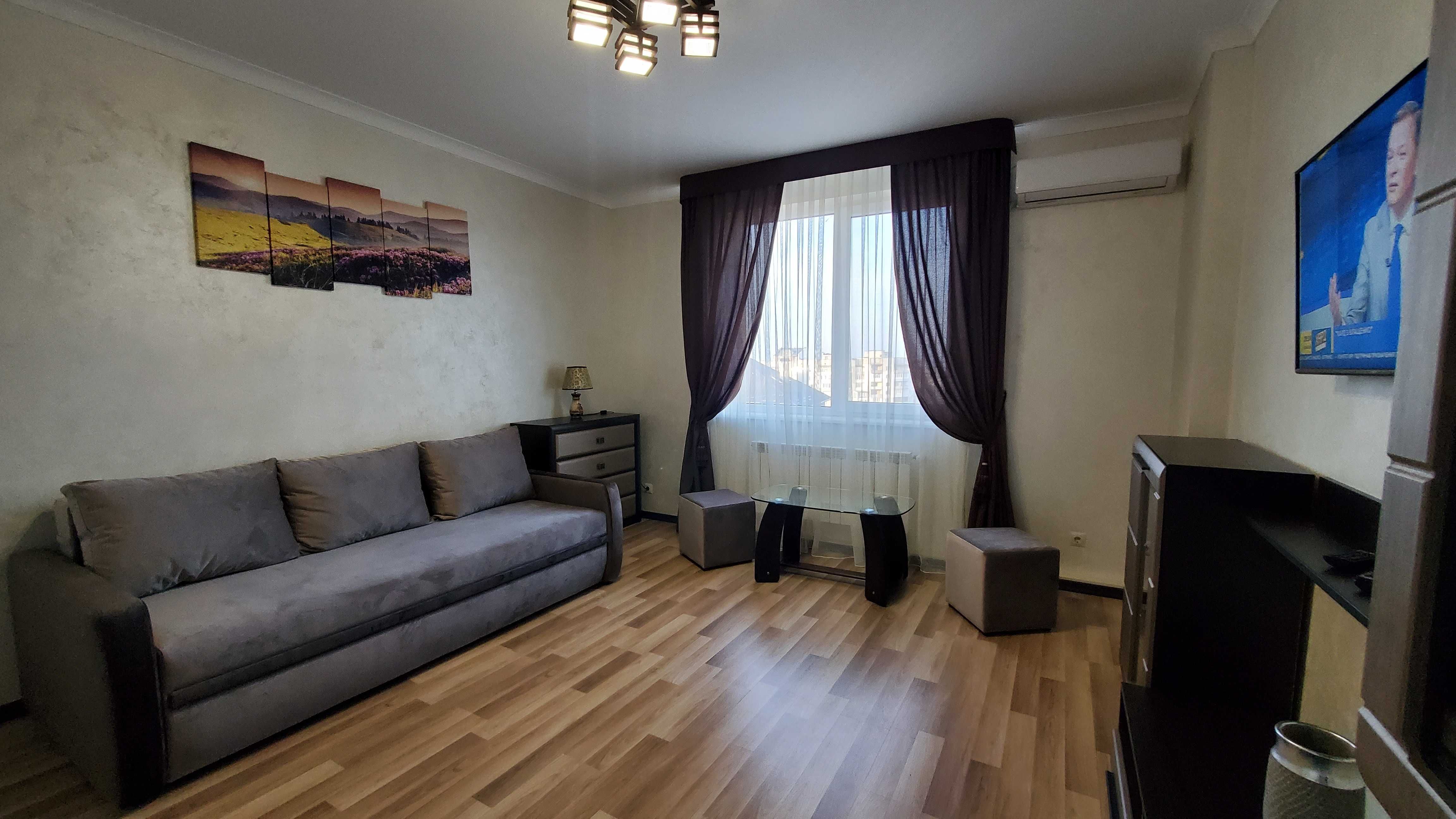 VIP роздільні кімн. кухня диван, Помірецька,9