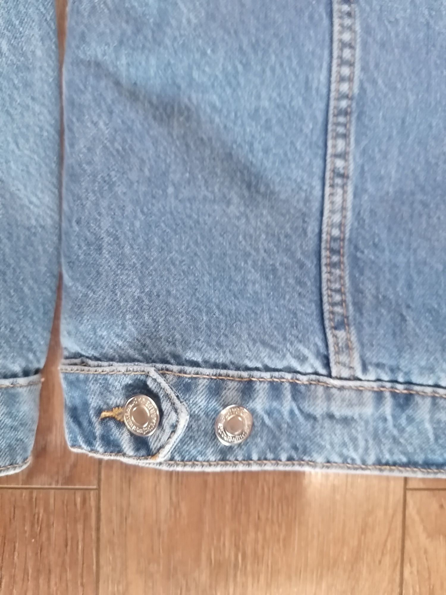Jeansowa kurtka ocieplana BERSHKA rozmiar S