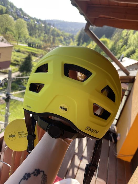 Nowy kask SMITH EXPRESS na rower, rolki