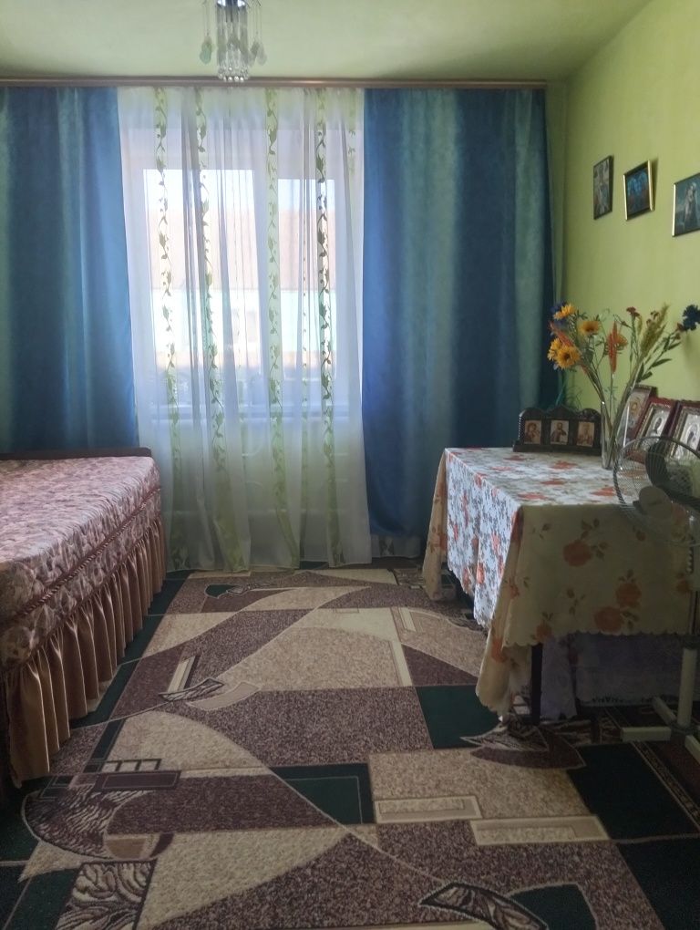 Продам дім. Чотири кімнати.