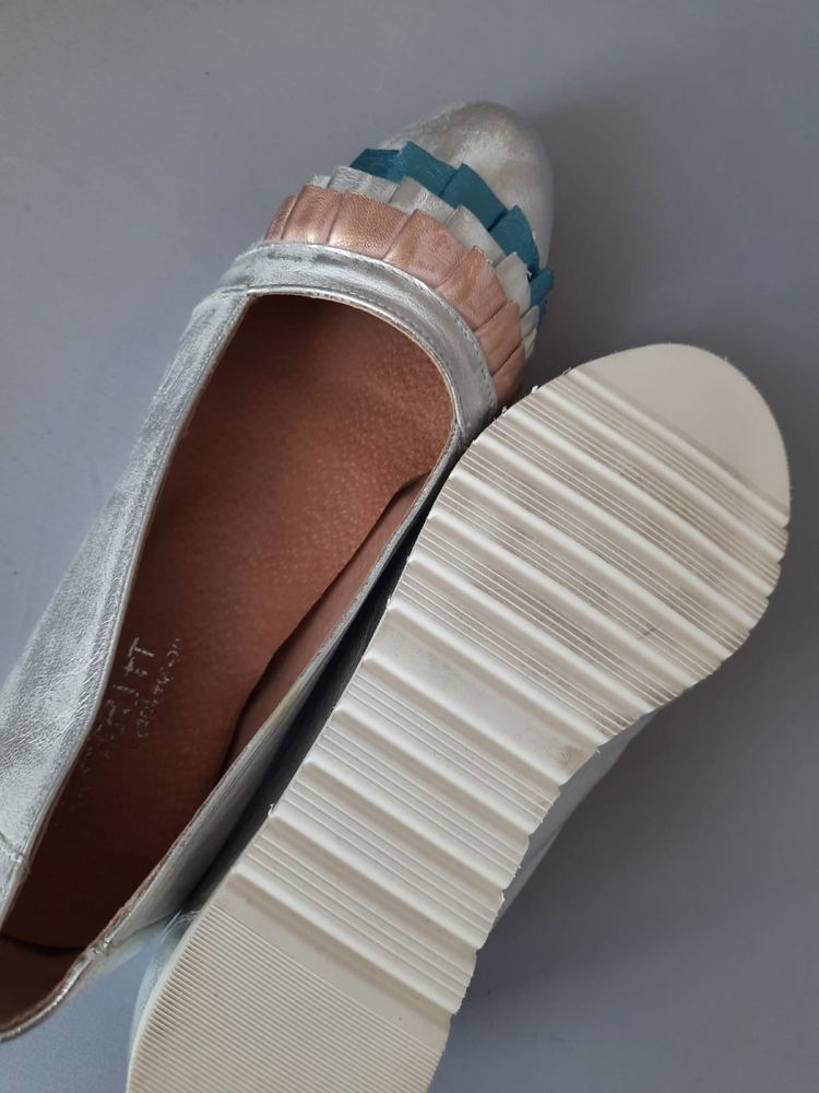Nowe buty skórzane Eksbut rozm39