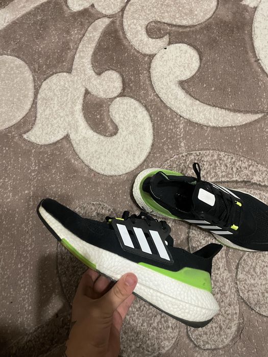 Кросівки Adidas Ultraboost